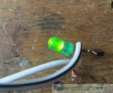 想減少電費嗎？DIY一個迷你風力發電機吧