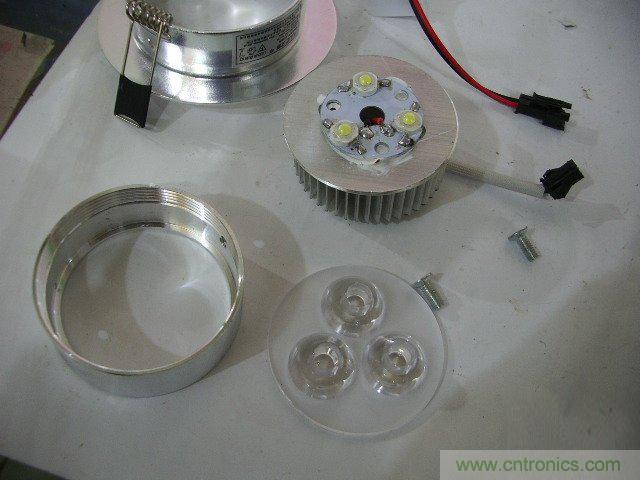 DIY：大雄家的路燈，帶你找回童年的記憶