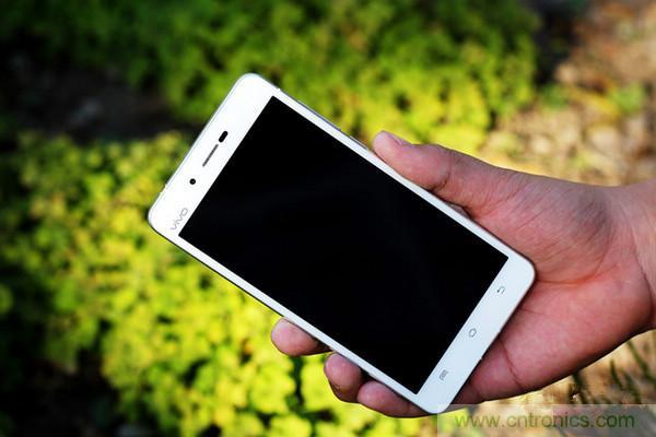 有圖有真相！暴拆VIVO X5 MAX,揭秘&ldquo;最薄之謎&rdquo;