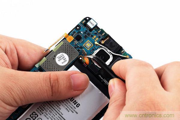 拆解狂魔荼毒新機三星金屬Galaxy A5，看槽點在何方？