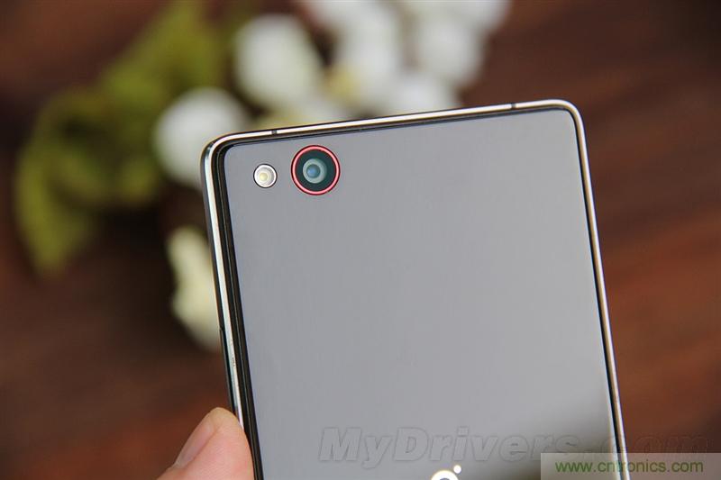 無邊框的 nubia Z9 ,一款既有驚喜,又有驚艷的智能手機