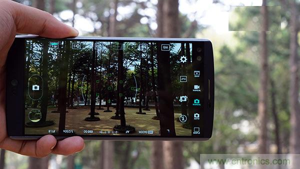 業界良心 LG V10 評測:剛毅、冷峻，不失人性化