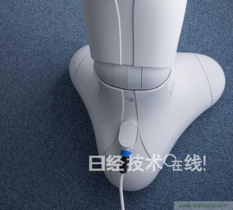 拆解筆記本不過癮，那就來拆拆日本情感機器人吧！