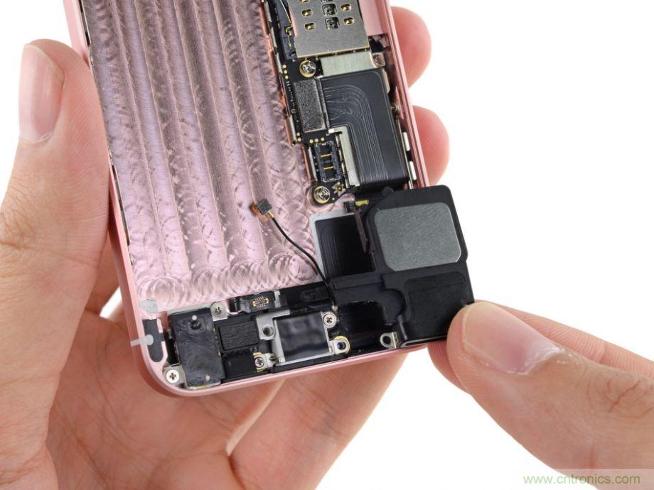 有什么地方沒有變?iPhone SE真機拆解